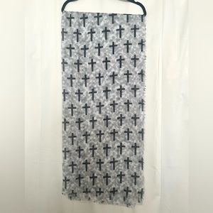 Scarf/Wrap cloudy grey lightweight fabric with black cross pattern